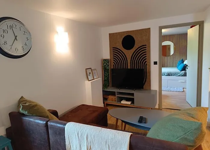 L'escapade Manosquine - Parking Inclus Apartment Manosque